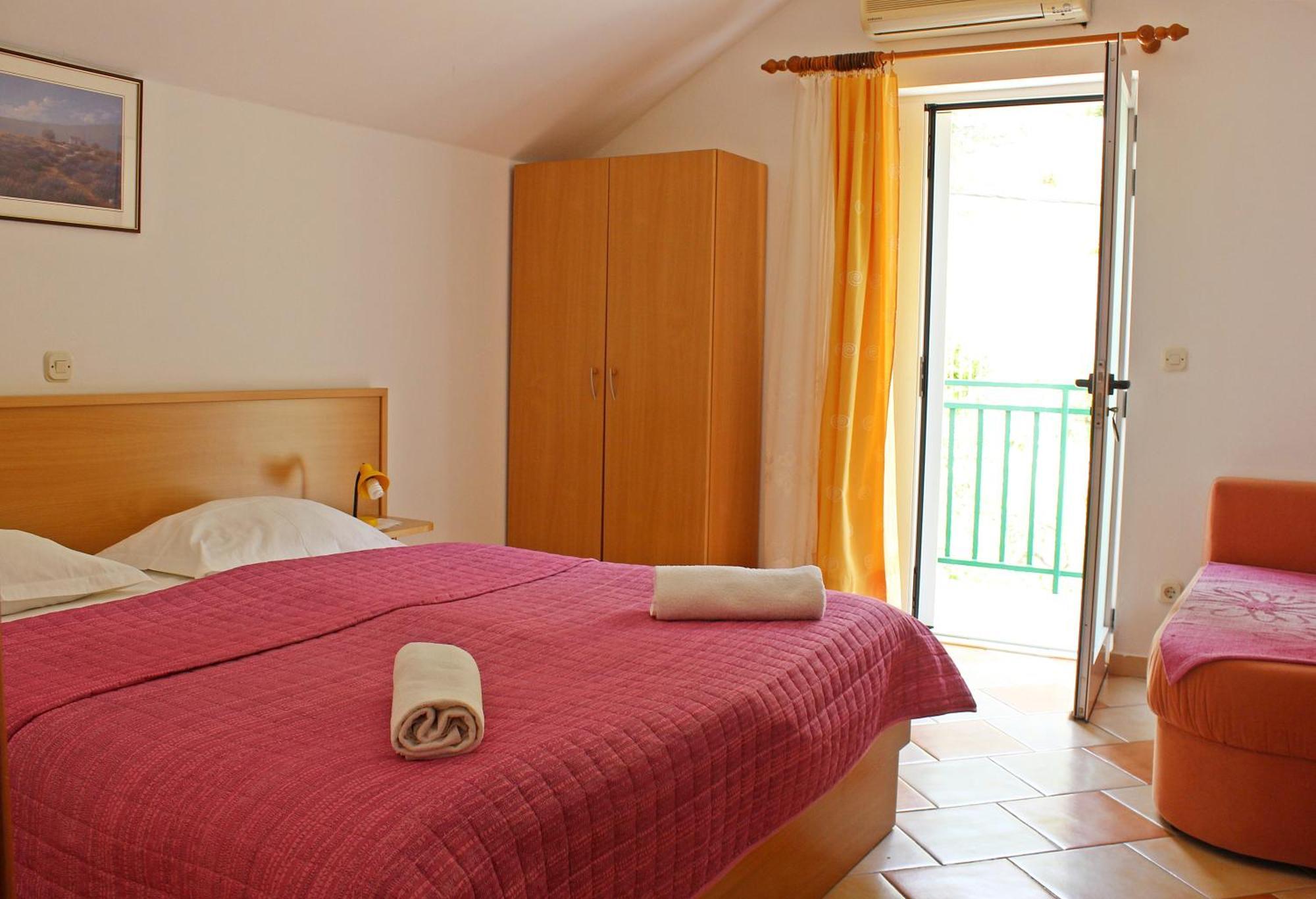 Apartments Pansion Franka بريست الغرفة الصورة